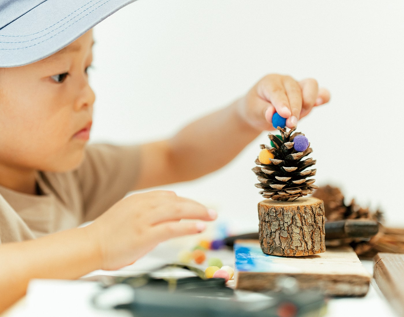 松ぼっくりワークショップの様子